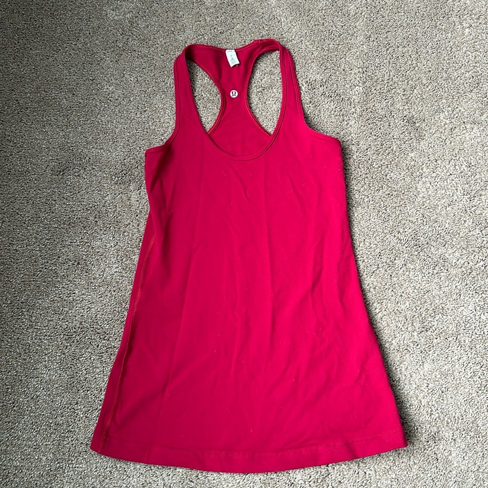 Lululemon tank women size 6